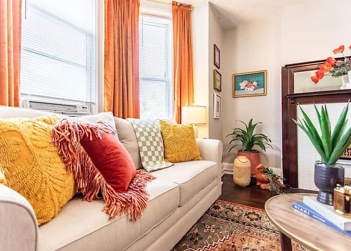 Sweet Little 1br Near Hospital & Park Apartment Pittsburgh