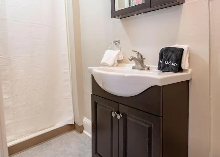 Sweet Little 1br Near Hospital & Park Apartment