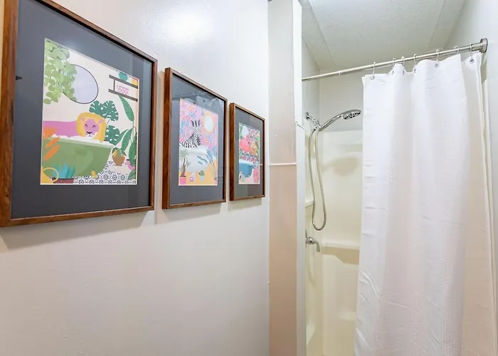 Sweet Little 1br Near Hospital & Park Pittsburgh