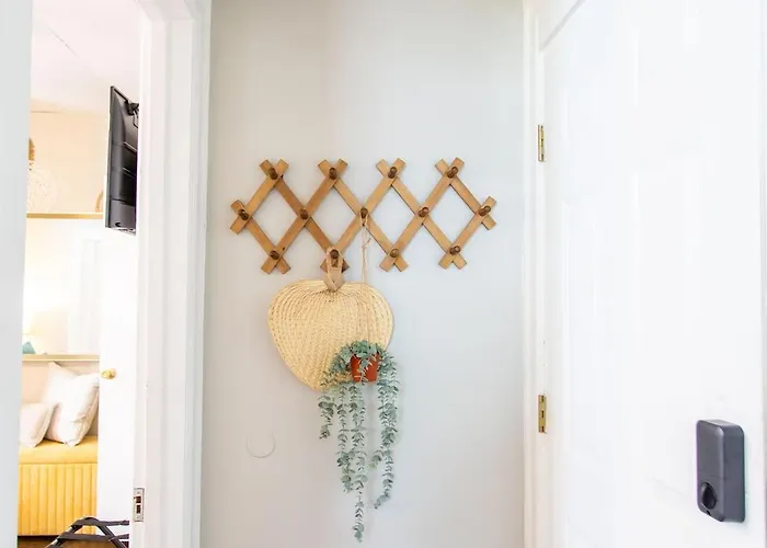 Sweet Little 1br Near Hospital & Park Apartment